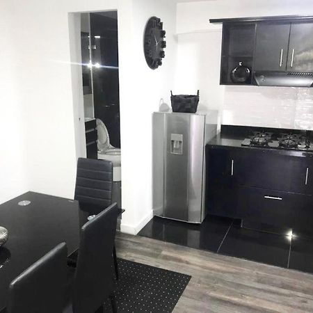 Estadio Apartamentos Medellín Esterno foto