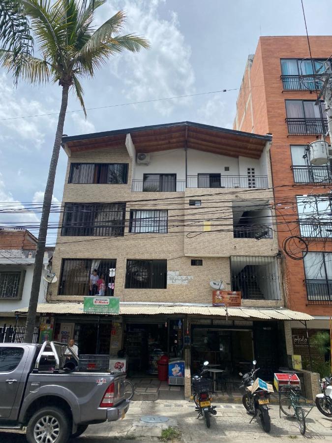 Estadio Apartamentos Medellín Esterno foto