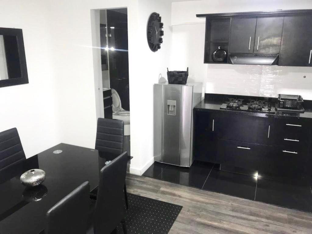 Estadio Apartamentos Medellín Esterno foto